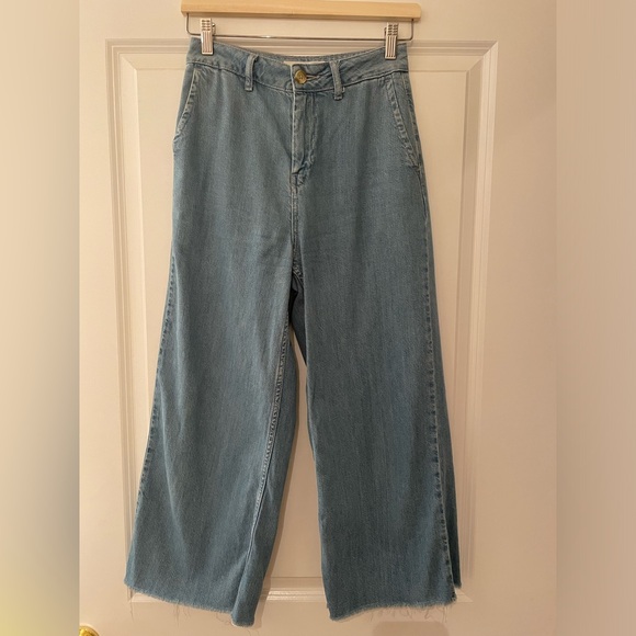 Topshop Wide Legged High Waisted Cropped Jeans - Picture 2 of 8